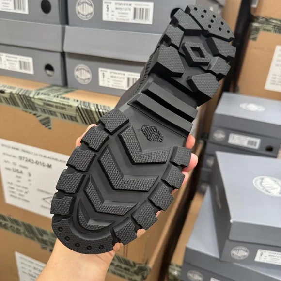 Palladium Revolt Lo Tx Black Low Sneaker Boot 97243-010 Chunky Size 8.5 ONLY - Picture 6 of 10